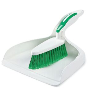 Brooms & Dustpans